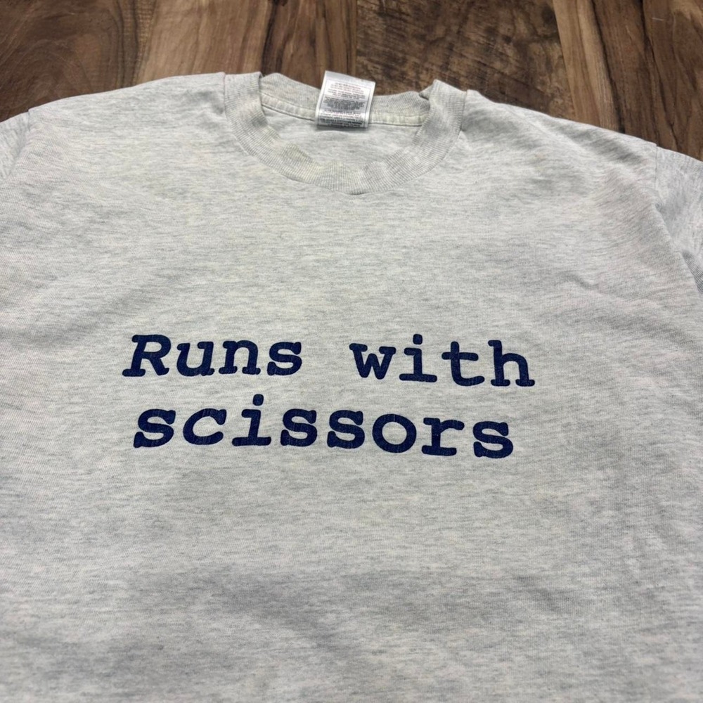 Vintage Y2K 90s Humor Obscure Text Runs With Scissors Tee Gray Single Stitch
